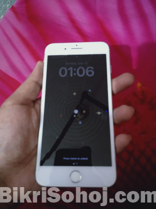 iPhone 8 Plus